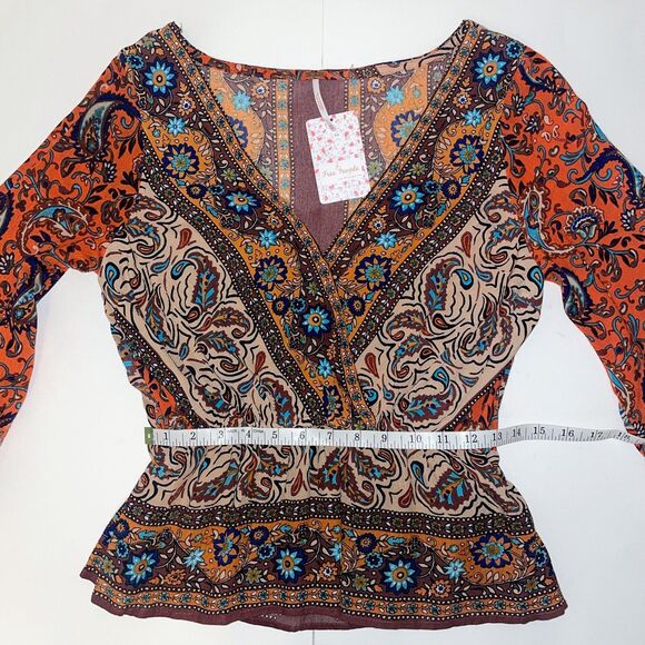 NWT Free People Rosalie Boho Bell Sleeve Surplice Paisley Red Top Blouse Sz XS - Picture 8 of 16